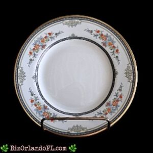 VINTAGE: Stanwood (Gold Trim) by Minton  Bread & Butter Plates (Set of 8)